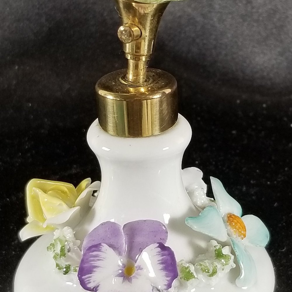 Vintage DeVilbiss Porcelain Flowers Atomizer